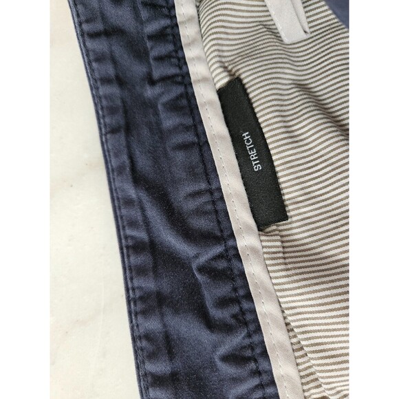 Hugo Boss Men's Dark Navy Blue Stretch Clyde Regular Fit Chino Short Size 36R - Picture 8 of 10